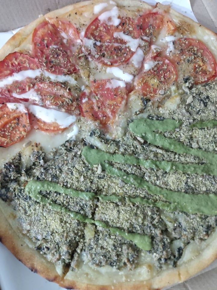 photo of Pizza Vegana Pizza Vegana shared by @judecianni on  22 Feb 2020 - review