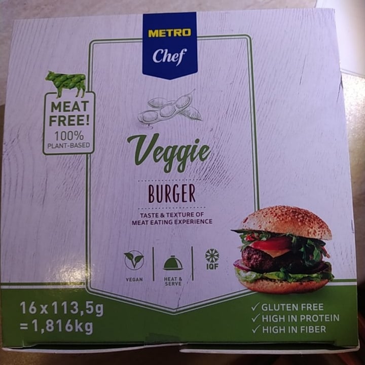 photo of Metro Chef Veggie burger shared by @cinzis on  14 Feb 2022 - review