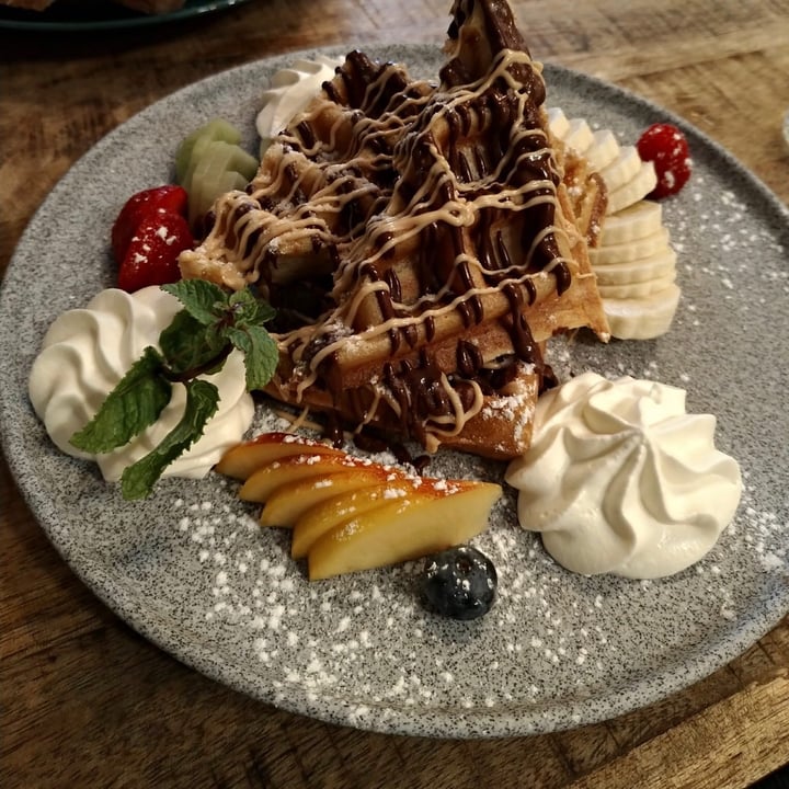 photo of Palo Verde Bistro Waffle con crema al cioccolato shared by @marcello68 on  26 Sep 2021 - review