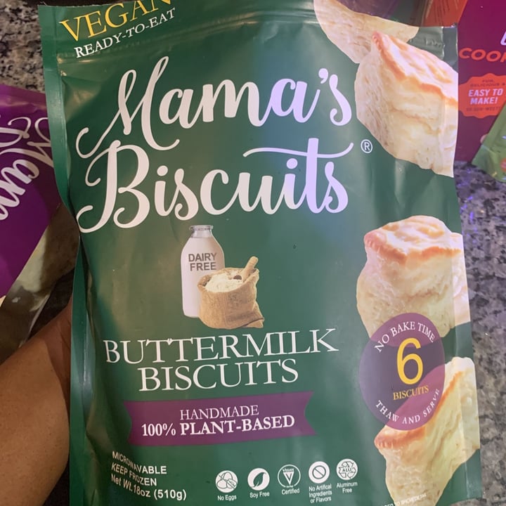 photo of Mama’s Biscuits Buttermilk Biscuits (Handmade 100% Plant-Based) shared by @knnyjrdn on  21 Jan 2021 - review