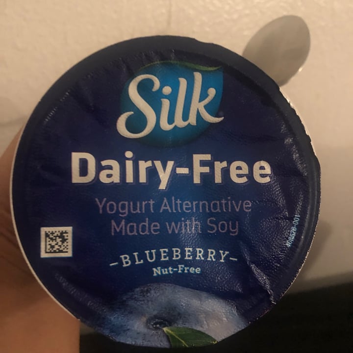 photo of Silk Blueberry Yogurt Alternative Made with Soy shared by @ab10365 on  14 Oct 2020 - review