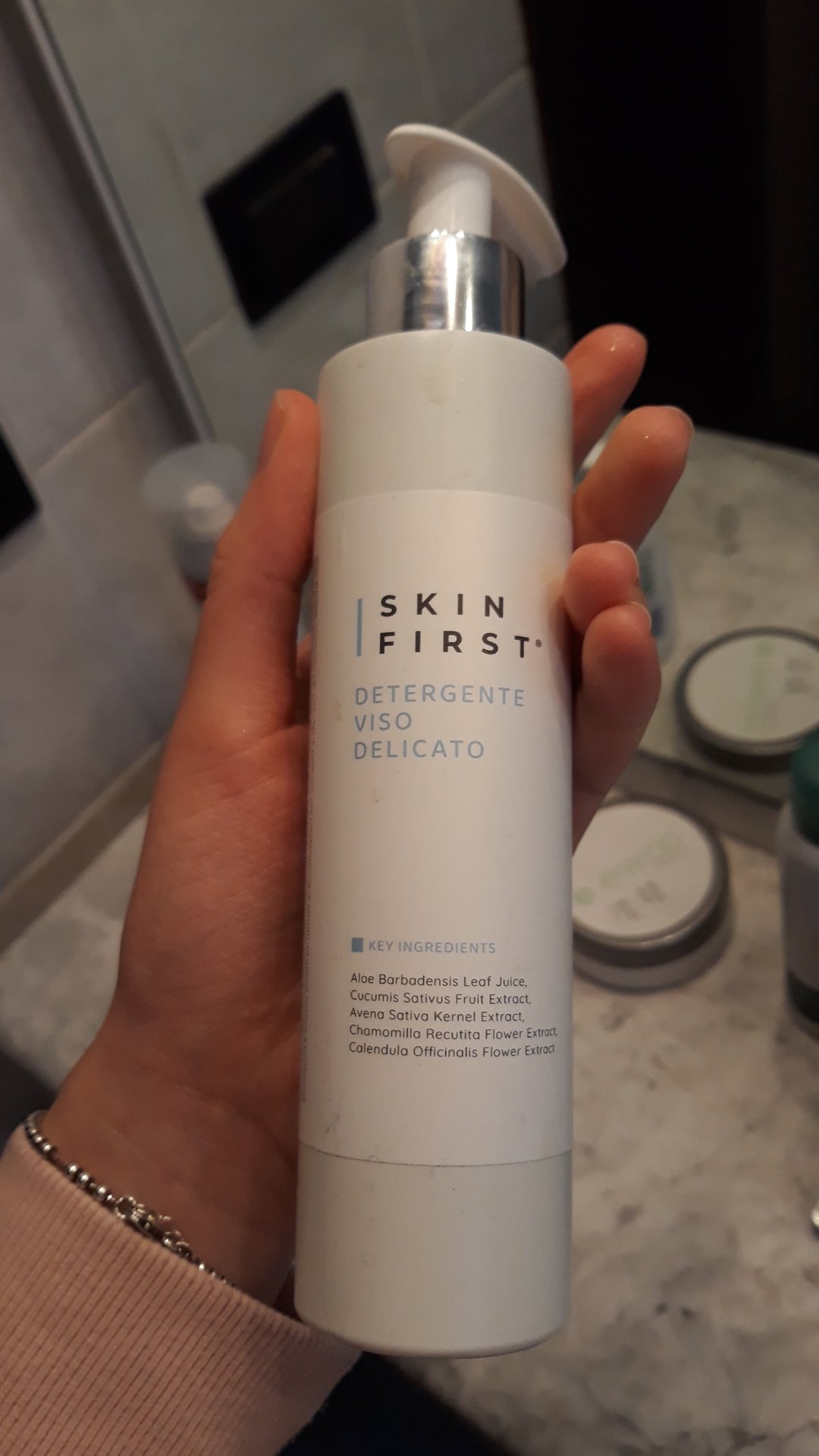 Skin First Cosmetics Detergente Viso Delicato Reviews | abillion