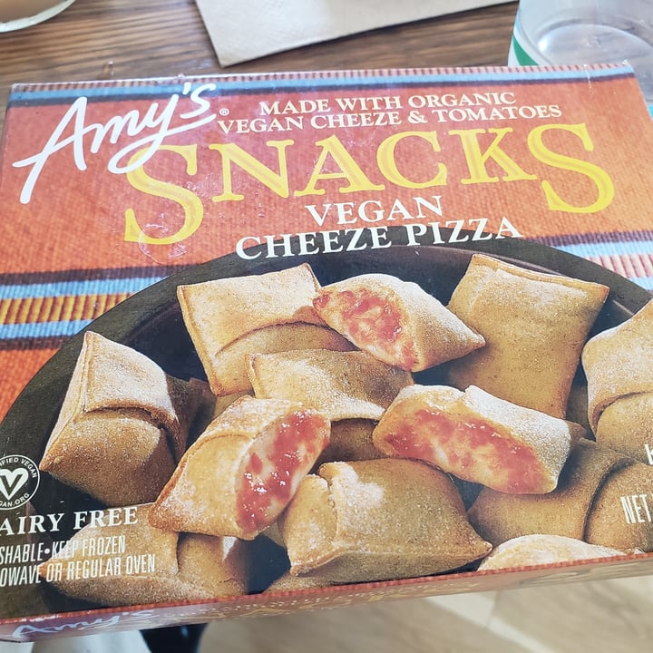 photo of Amy’s Vegan Cheese Pizza Snack Bites shared by @mburgos on  01 Jan 2021 - review