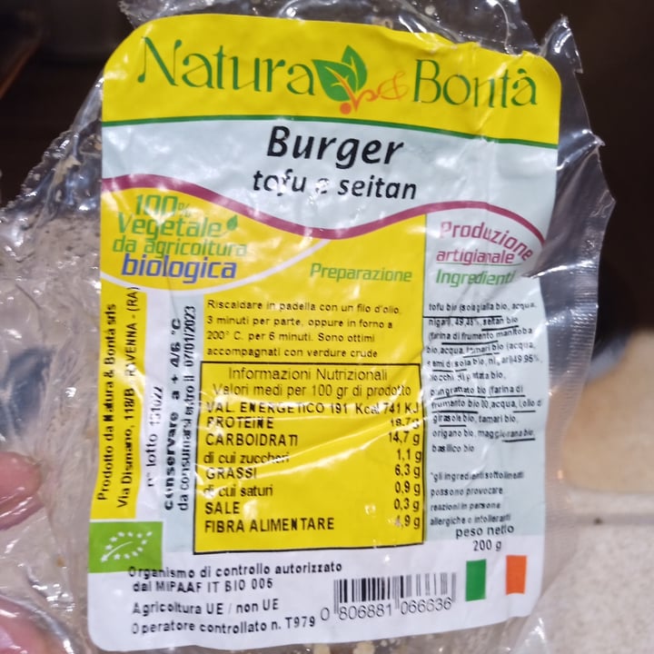 photo of Natura e bontà di Antonio Iaculli Burger Di Tofu E Seitan shared by @bentham19 on  07 Nov 2022 - review