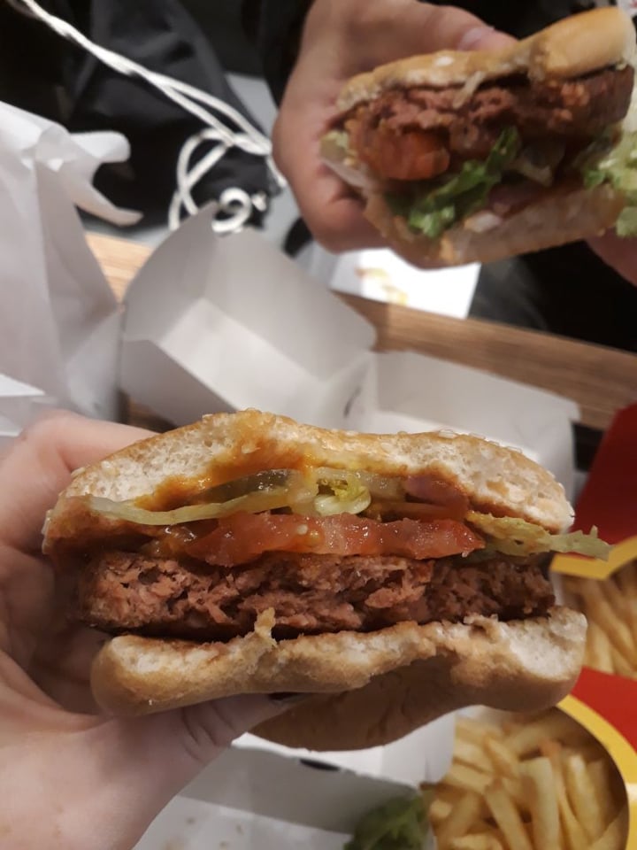 photo of McDonald's Big Vegan TS shared by @mono-tony on  19 Jun 2019 - review