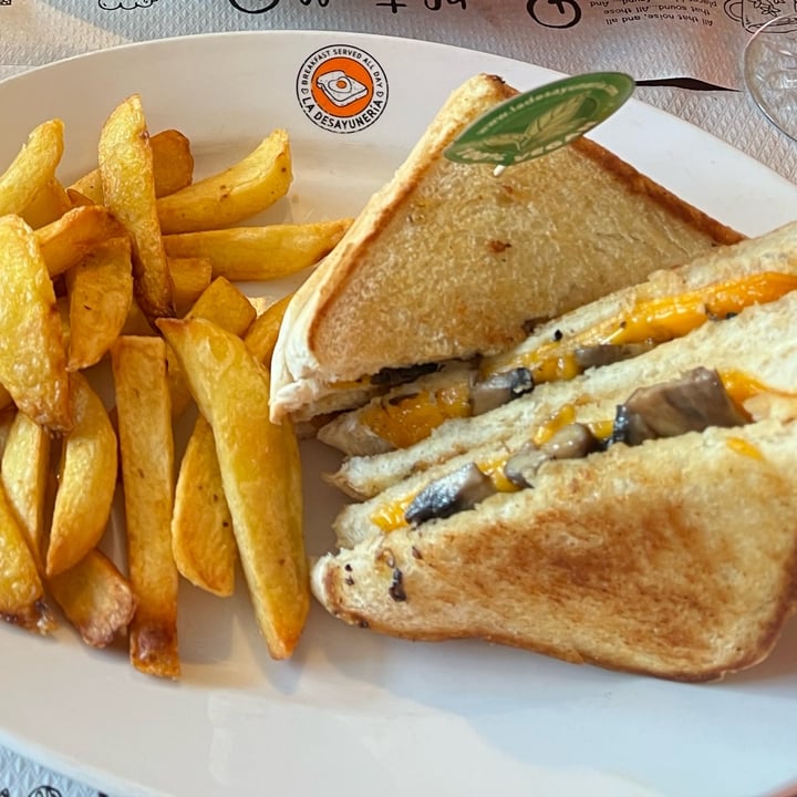 review photo of La Desayunería Grilled Cheese Sandwich shared by @michellewatson on 17 Apr 2022 - review
