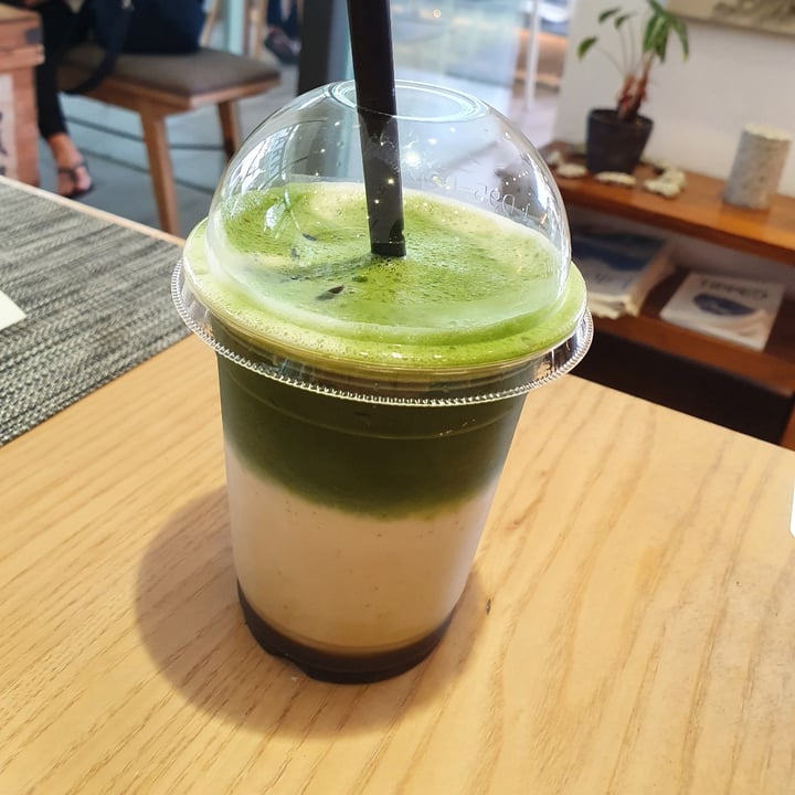 photo of Hvala Matcha Hojicha Latte (with oat milk) shared by @shengasaurus on  21 Jan 2021 - review