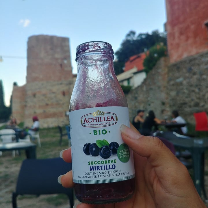 photo of achillea azienda montana succo di mirtillo shared by @kaanubuai on  22 Aug 2022 - review