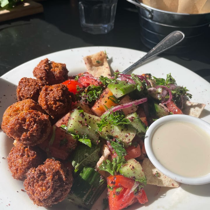review photo of Tabülè Fattush Salad shared by @breathegrace on 04 Oct 2022 - review