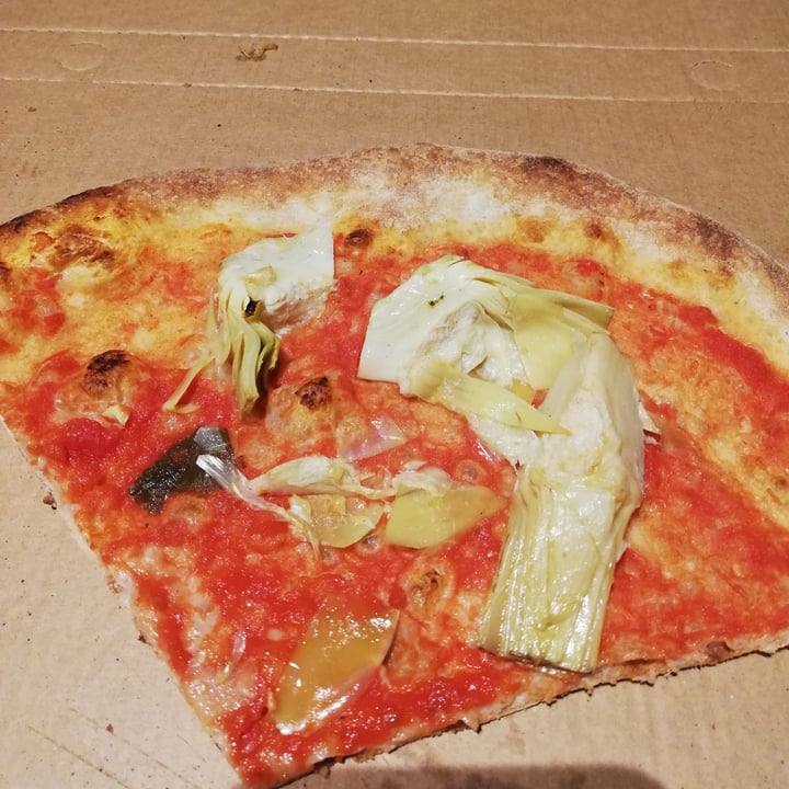 photo of Pizzeria Pizza Special Tolmezzo pizza rossa ai carciofi shared by @edc85 on  08 Sep 2022 - review