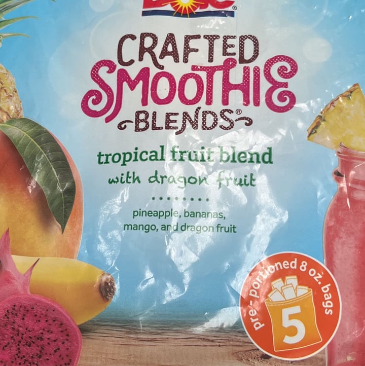 photo of Dole Crafted smoothies blend shared by @ddw1987 on  13 May 2022 - review