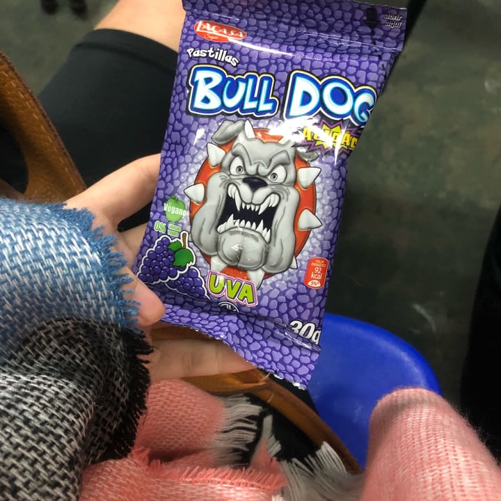 photo of Bull dog Pastillas Ácidas Sabor Uva shared by @cbuffarini on  30 May 2022 - review