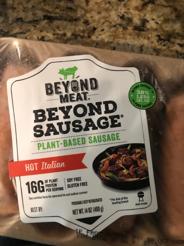 photo of Beyond Meat Beyond Sausages Sweet Italian shared by @carlysutherland on  27 Dec 2019 - review