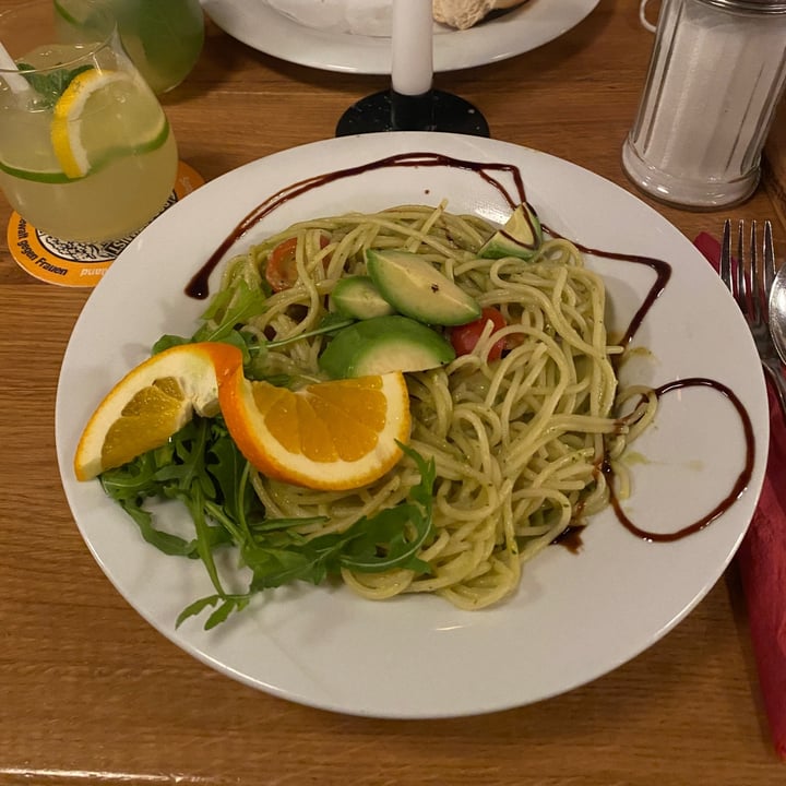 photo of Cafe Barfuß Spaghetti Avocado shared by @liki181 on  17 Jul 2022 - review