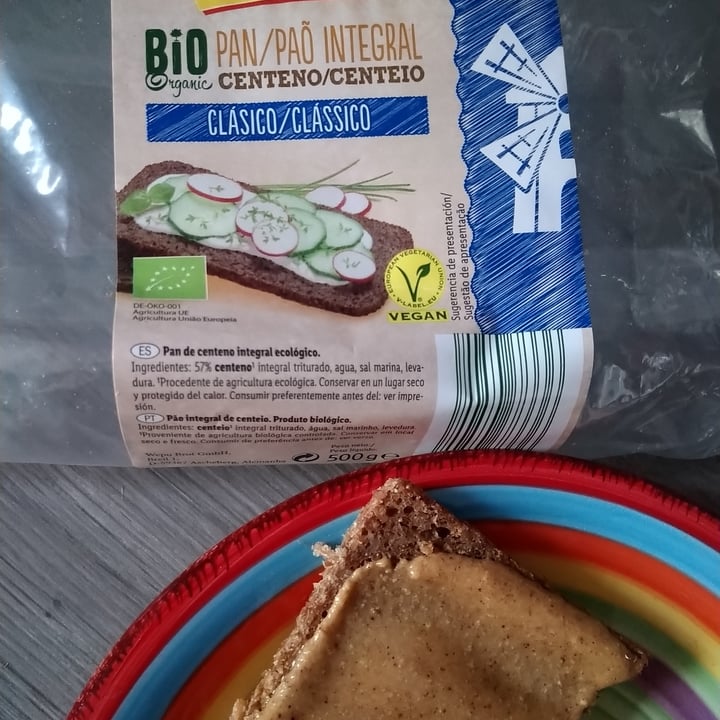 photo of Tastino Pan integral de centeno shared by @walkabout-veg on  08 Apr 2021 - review