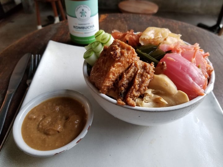 review photo of VIBE Cafe Japanesse Macro Bowl shared by @scubalynntci on 03 Jan 2020 - review