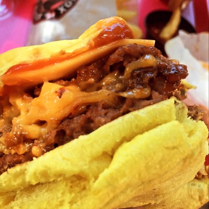 review photo of Vegan Fox fox royale shared by @tatojeanney on 08 Dec 2021 - review