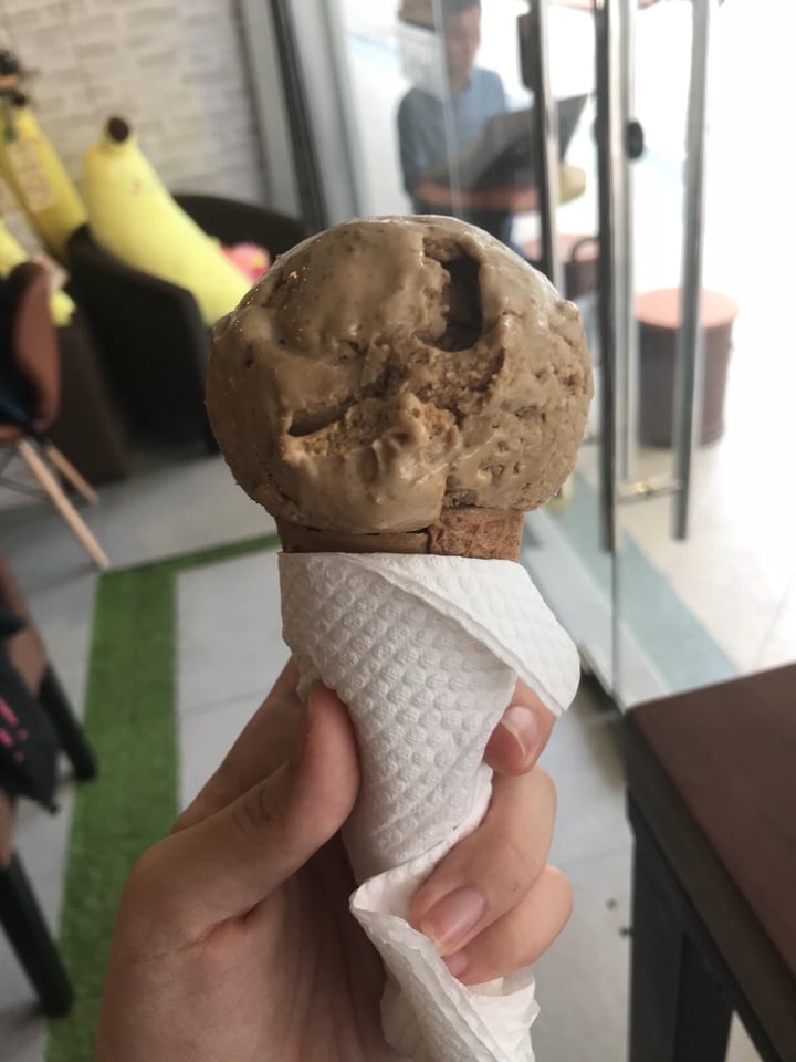 photo of Cozy Corner by NomVnom Chickpea Coffee Ice Cream shared by @peasfulpea on  01 Jul 2018 - review