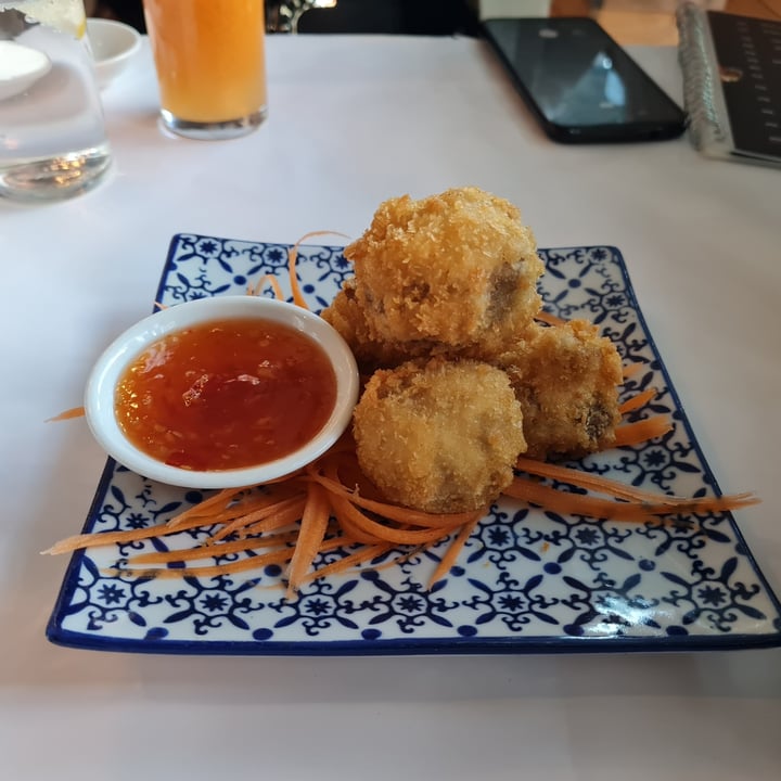 review photo of Aiko Sushi (old Active Sushi On Bree) Mushroom Bomb shared by @ell269 on 03 Sep 2021 - review