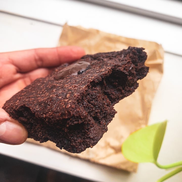 photo of Café Qui Pense Vegan Gluten-free Chocolate Brownie shared by @hungrylittleoren on  13 Sep 2021 - review