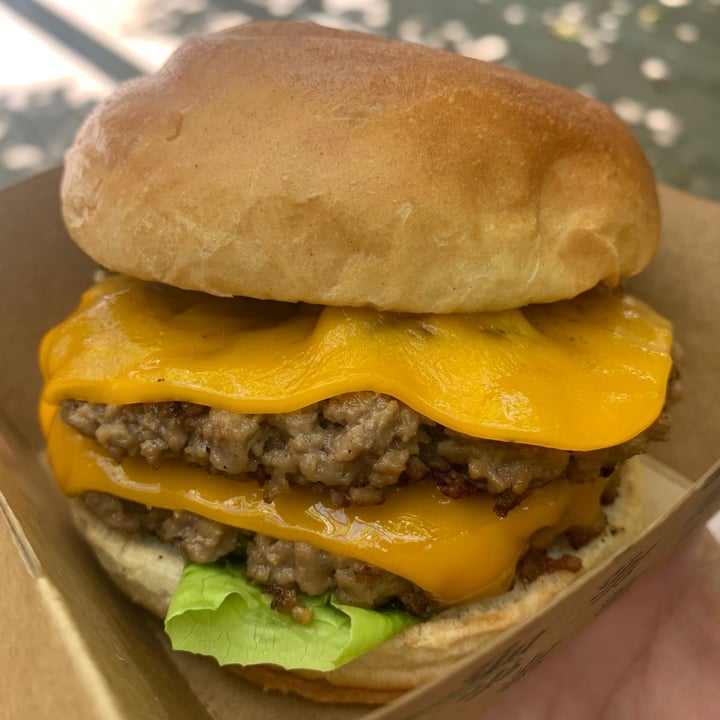 photo of Love Handle  Double Cheese Burguer shared by @huanglee on  09 Jul 2022 - review