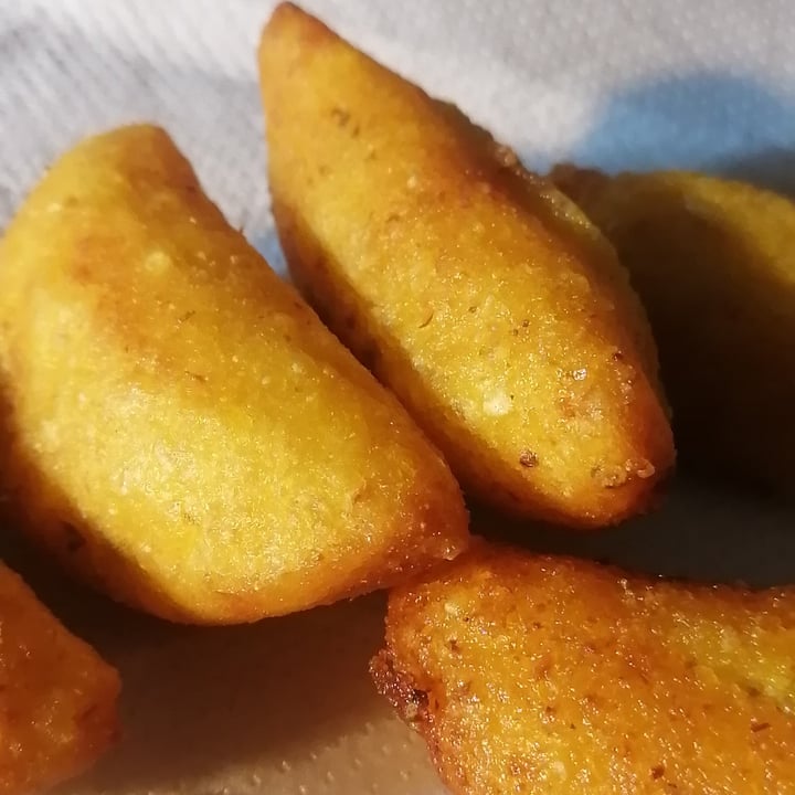 review photo of Alimentos Casa Vegetariana Empanadas Imitación Carne shared by @joalherb on 18 Sep 2021 - review