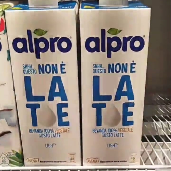 review photo of Alpro Shhh...Questo Non è Latte (LIGHT) shared by @franca88 on 10 Apr 2022 - review