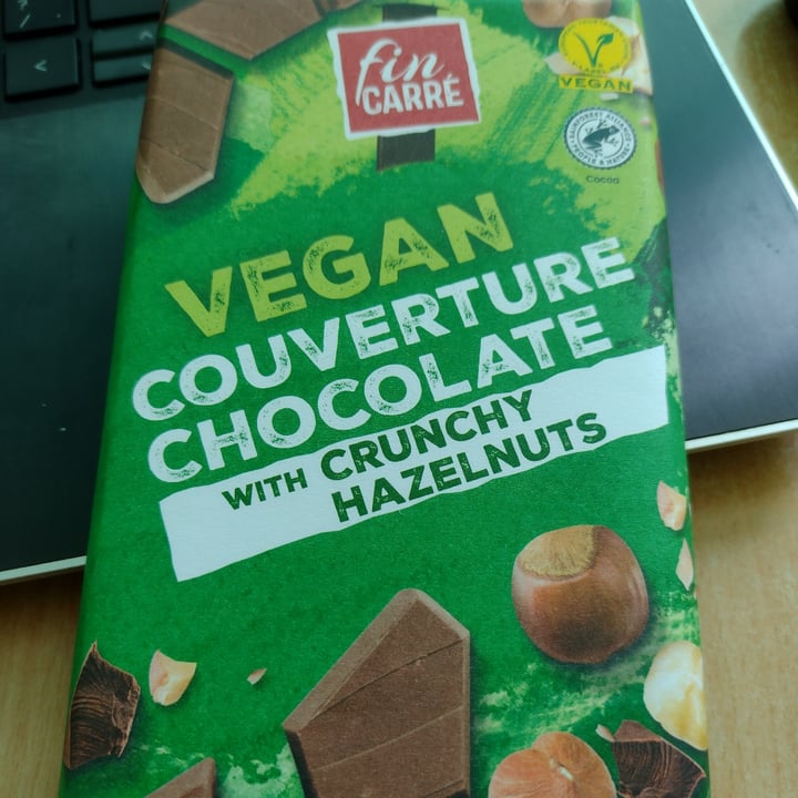 photo of Fin Carré Cioccolata vegana alle nocciole shared by @flamjoy on  12 Apr 2022 - review