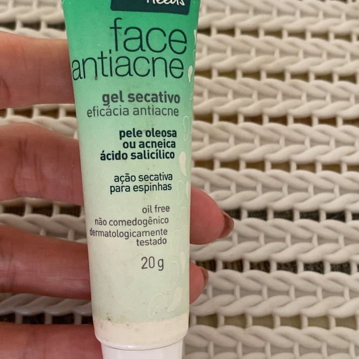photo of Needs Face antiacne shared by @anapaula2022 on  17 Apr 2022 - review