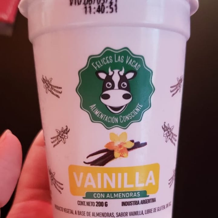 photo of Felices Las Vacas Yogurt vainilla shared by @kacerutti on  12 Apr 2021 - review
