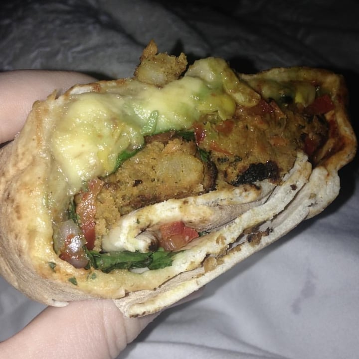 photo of Pret A Manger Avocado Falafel Flatbread shared by @megan12345 on  29 Apr 2020 - review