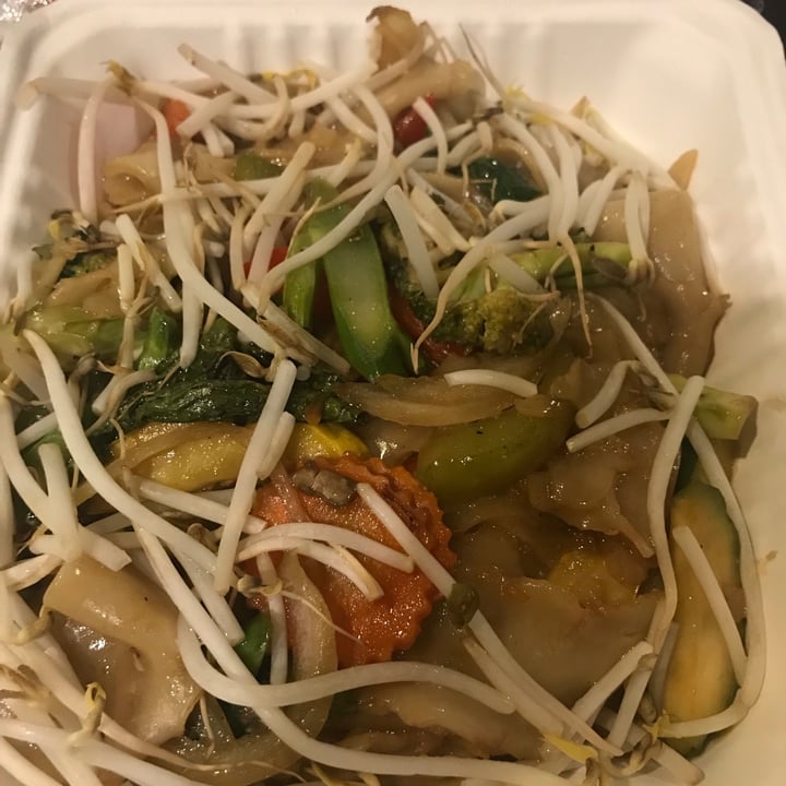 photo of Thai Signature Local Thai Street Food and Bar Pad shared by @malonso23 on  22 Jul 2021 - review