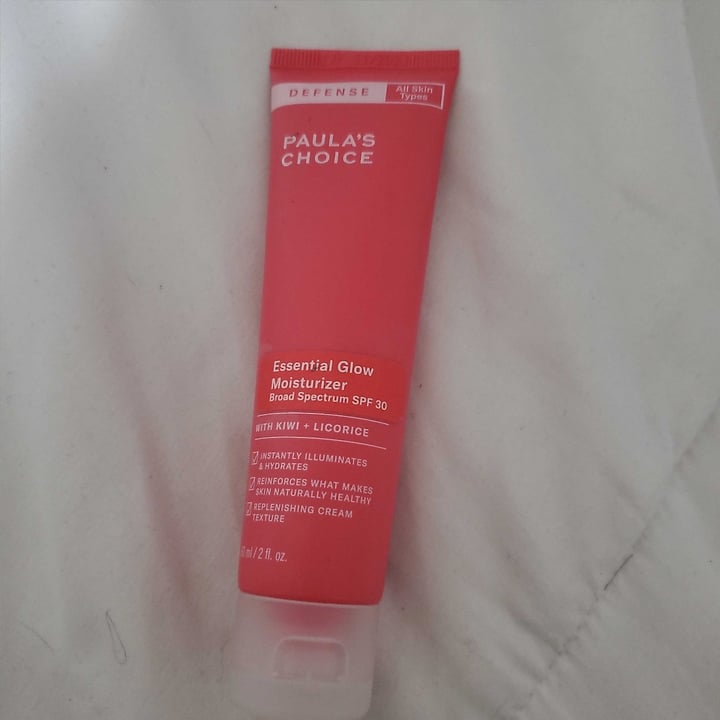 review photo of Paula's Choice Essential glow moisturizer shared by @desiraelynn11 on 30 Apr 2020 - review