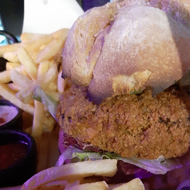 review photo of JU Vegano Hamburguesa de tofu shared by @lauchaons2 on 16 Aug 2021 - review