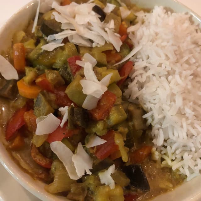 Photo of the dish “Curry de verduras”