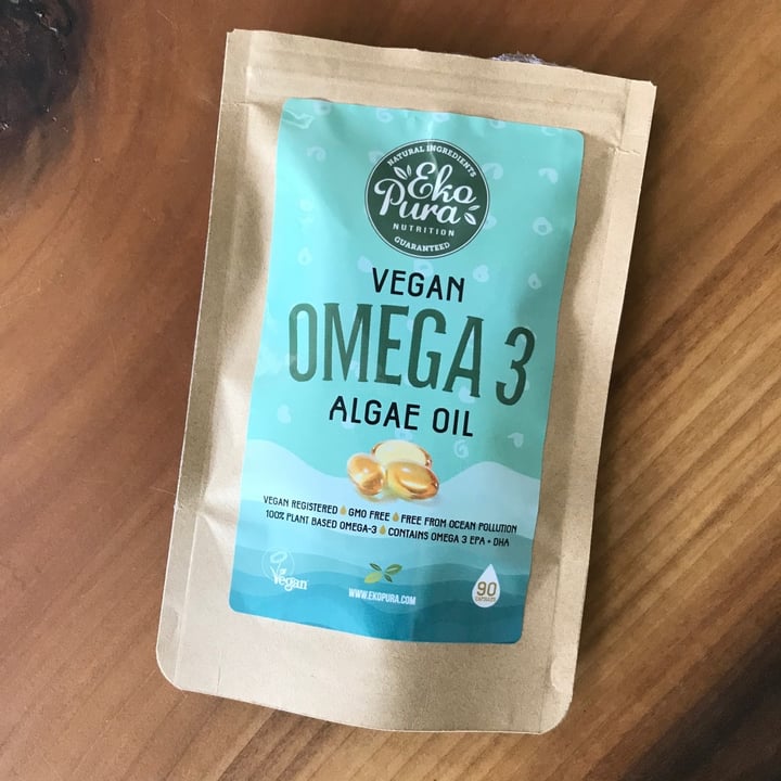 photo of EkoPura Vegan Omega 3 Algae Oil shared by @curvycarbivore on  19 Apr 2020 - review