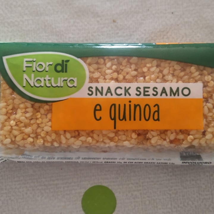 review photo of Fior di Natura Snack Sesamo E Quinoa shared by @giovegan90 on 11 Mar 2022 - review