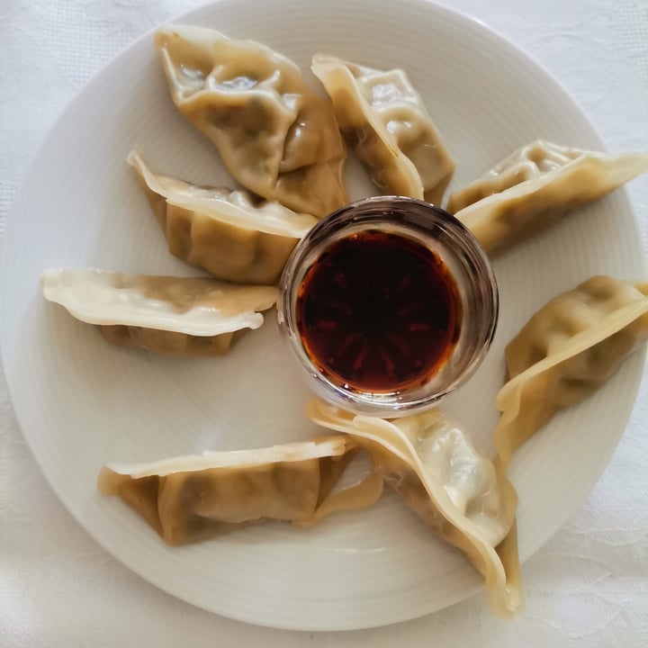 review photo of Vici Gyoza. Empanadilla Japonesa Con Verduras shared by @nikius09 on 16 Oct 2020 - review