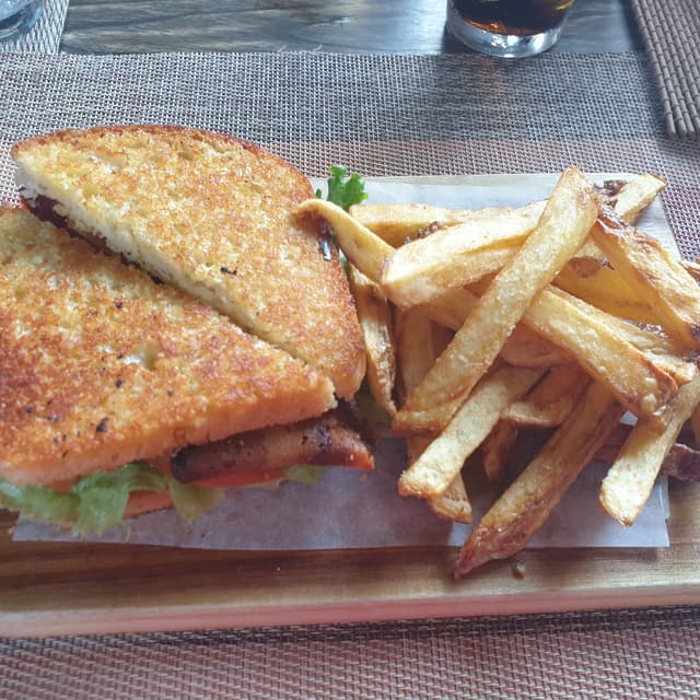 Photo of the dish “BLT Sandwich”