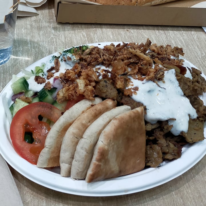 photo of Vegan Love Downtown Gyros Plate shared by @kiaralane on  01 Dec 2022 - review