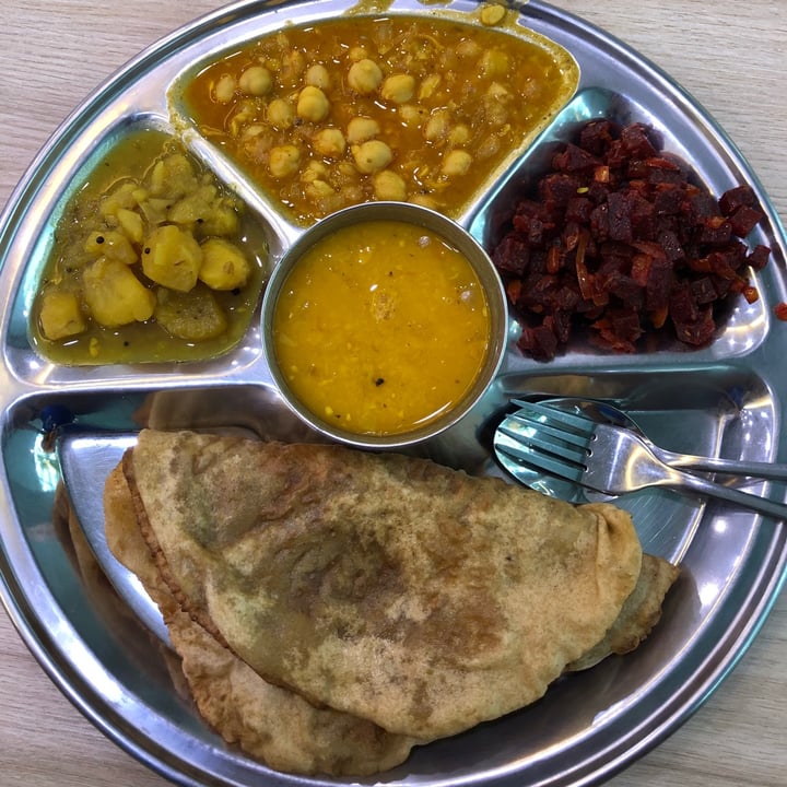 review photo of University Town, NUS Poori Set shared by @nandha09 on 26 Nov 2020 - review