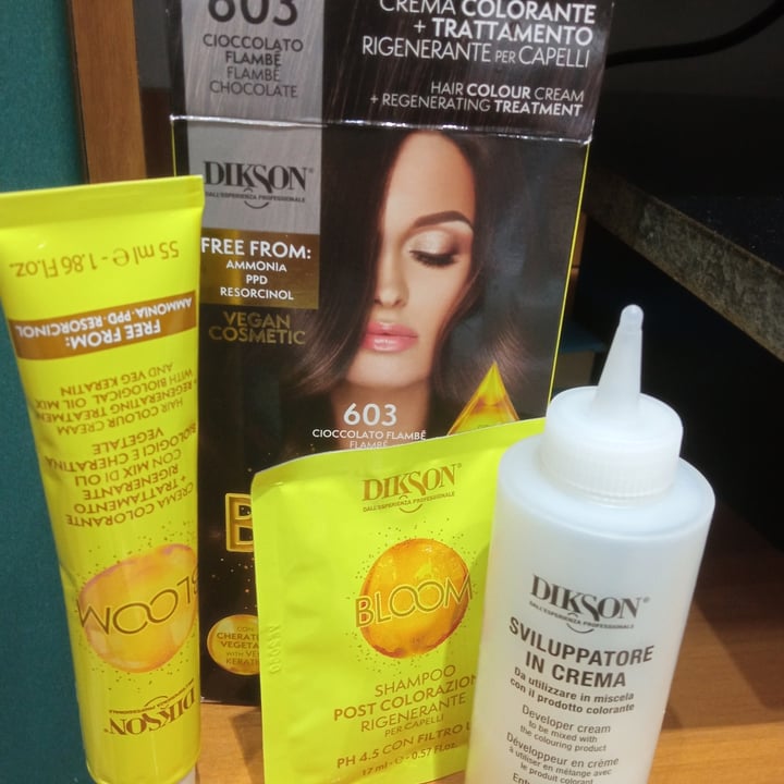 photo of Dikson Crema colorante + trattamento rigenerante per capelli shared by @veeness88 on  08 Apr 2022 - review
