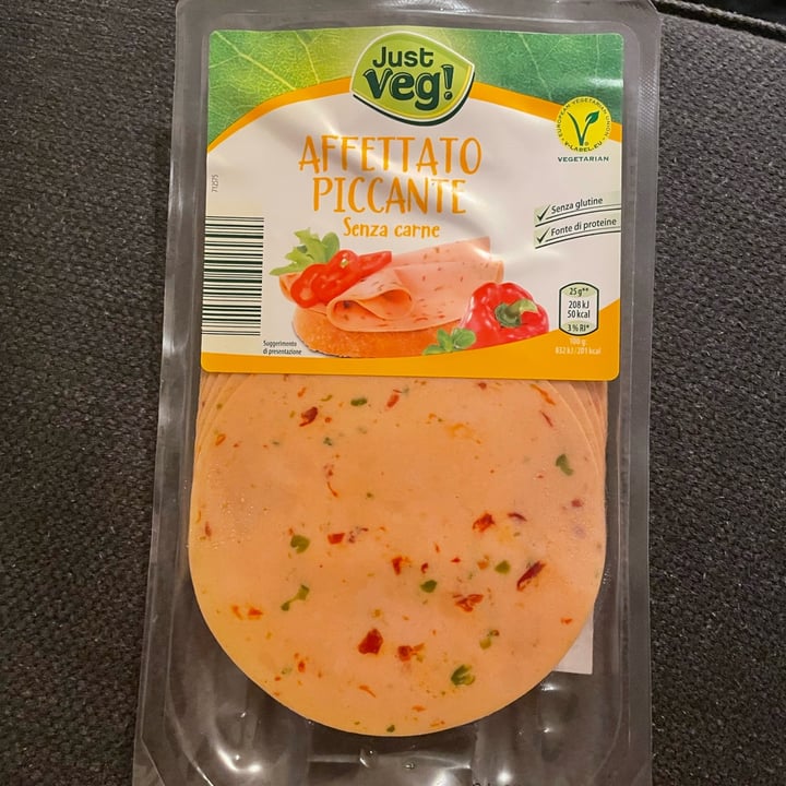 review photo of Just Veg! (ALDI Italy) Affettato vegano ai peperoni shared by @rossanagolia on 04 Jul 2022 - review