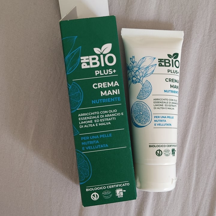 photo of PHBio plus+ Crema Mani Nutriente shared by @miaka on  15 Sep 2022 - review