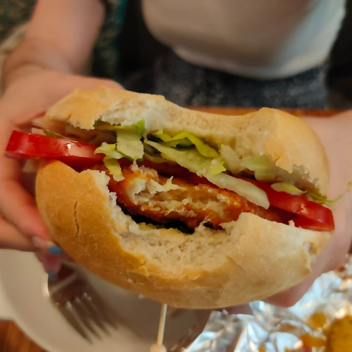 review photo of Bar Restaurante Mundo Hamburguesa vegana shared by @elenacasadoyt on 29 Jun 2022 - review