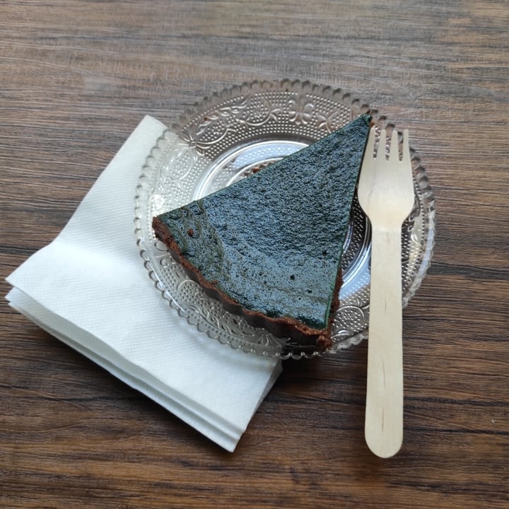 photo of Vegan Beat Raw Lemon Pie shared by @elan on  13 Oct 2020 - review