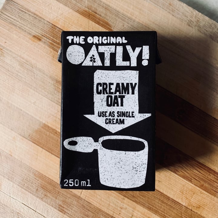 photo of Oatly Creamy Oat shared by @rosaliemelin on  12 Jun 2020 - review