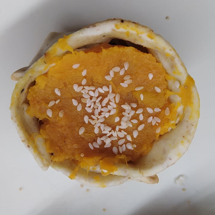 review photo of La veganatta Empanada Parmesano, Espinaca y Cabutier shared by @nurita on 13 Feb 2021 - review