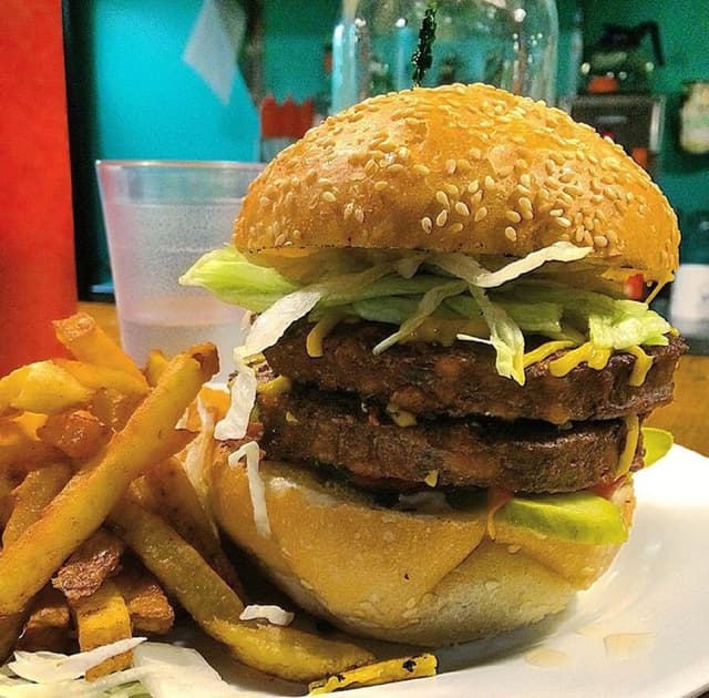 Photo of the dish “The Big Hog Burger”