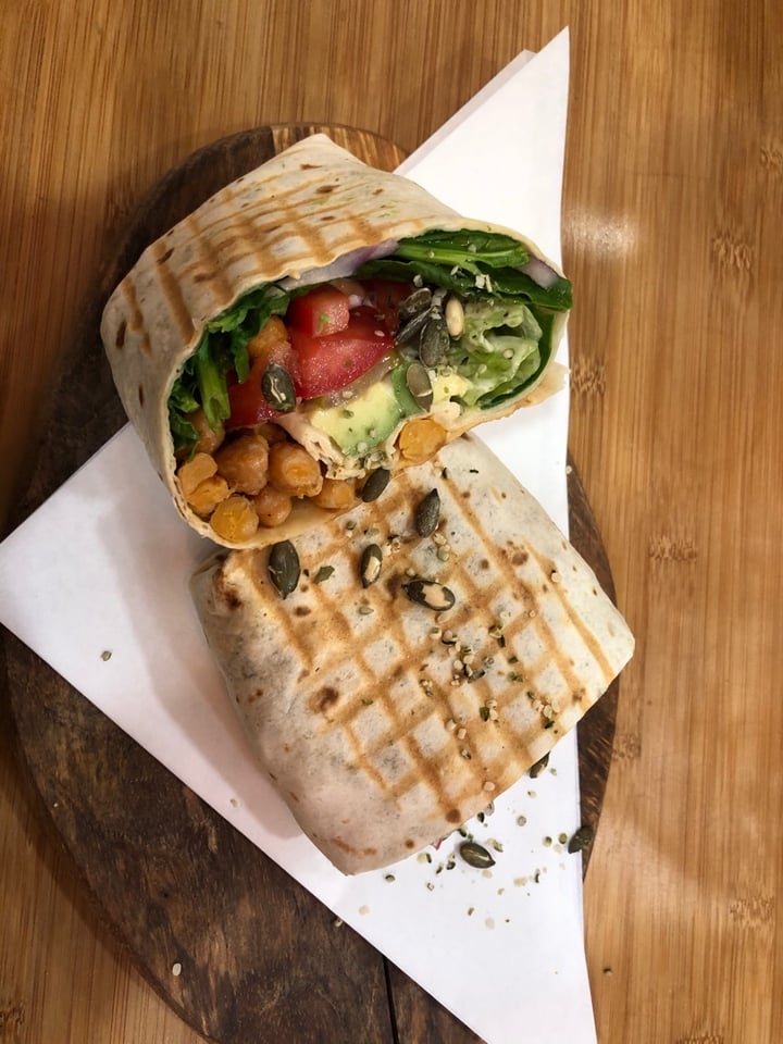 photo of Edgy Veggy Chickpea Burrito shared by @sisito on  03 Jan 2020 - review